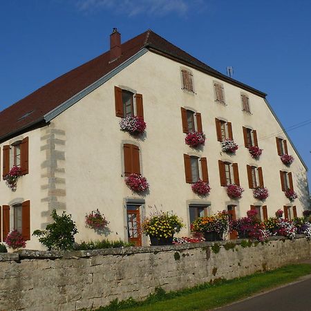 Le P'Tit Bonheur Bed & Breakfast Chilly-sur-Salins Eksteriør bilde