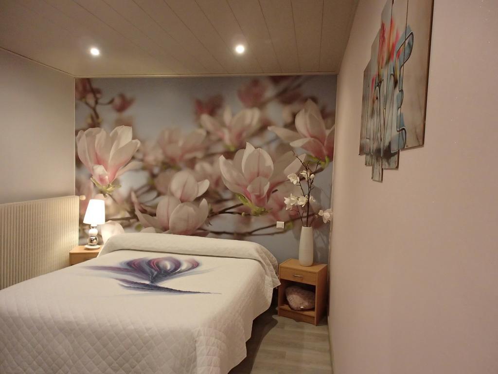 Le P'Tit Bonheur Bed & Breakfast Chilly-sur-Salins Rom bilde