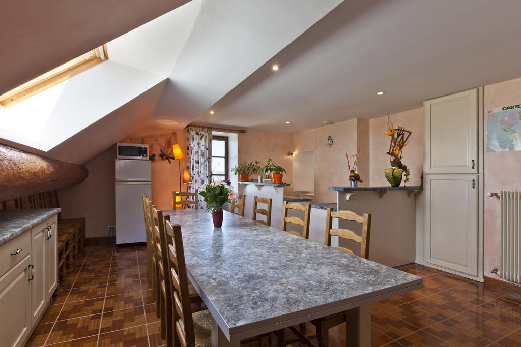 Le P'Tit Bonheur Bed & Breakfast Chilly-sur-Salins Eksteriør bilde