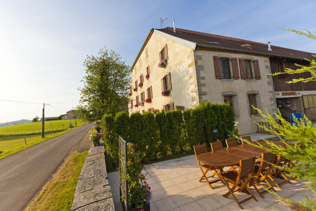 Le P'Tit Bonheur Bed & Breakfast Chilly-sur-Salins Eksteriør bilde