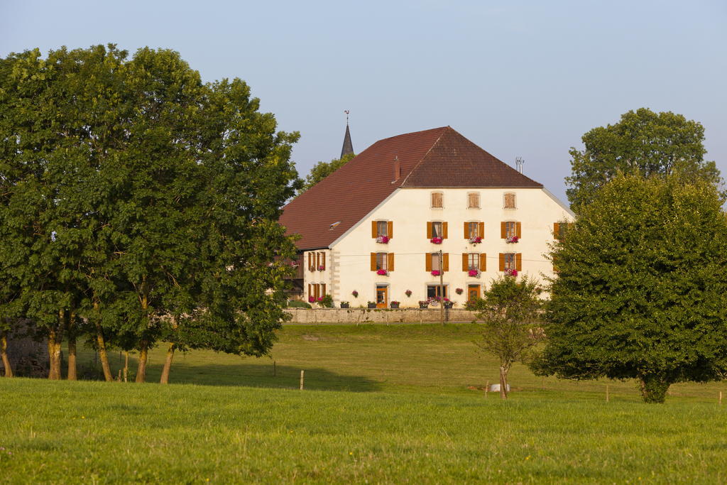 Le P'Tit Bonheur Bed & Breakfast Chilly-sur-Salins Eksteriør bilde